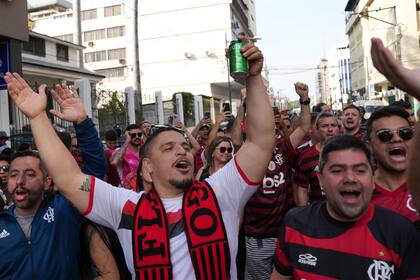 Locura de los hinchas de Flamengo en Guayaquil, la sede de la final de la Copa Libertadores, que lo enfrentará con Paranaense.