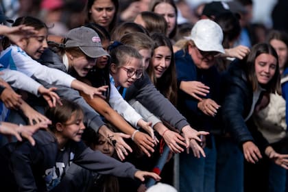 Locura total por las Leonas en Santa Fe: el público vibró a la par del equipo, que domina con hockey y carisma
