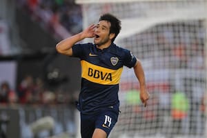 Fue el 10 de Boca Juniors, jugó dos Mundiales y anunció su retiro a los 37 años