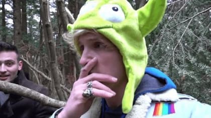 Logan Paul se disculpó por un video en el bosque Aokigahara en Japón donde un hombre se suicidó.