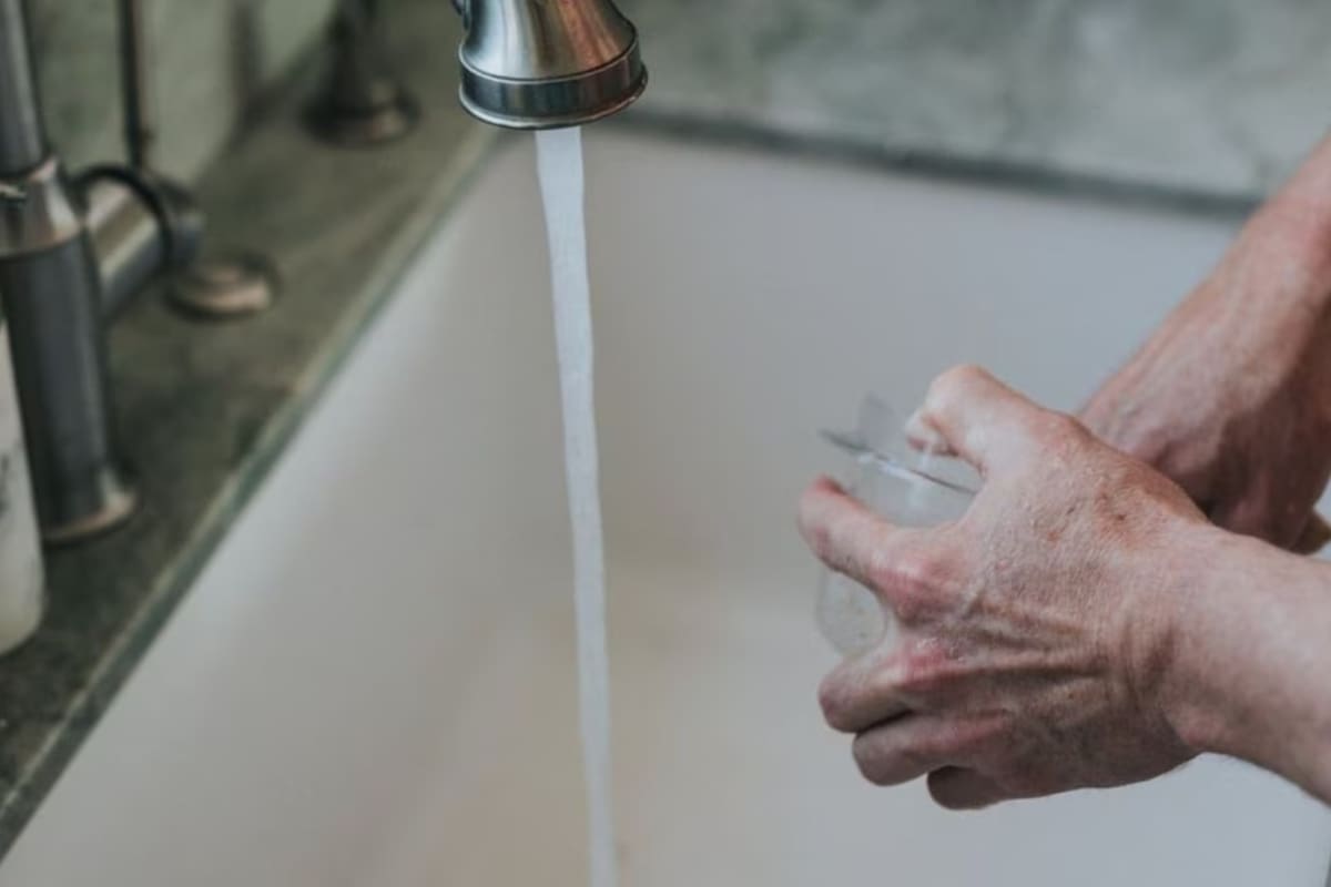 Lograr una mejor limpieza de los vasos de vidrio es muy sencillo