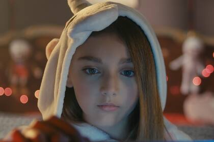 Lola Ahumada como Juana en Una chica invisible