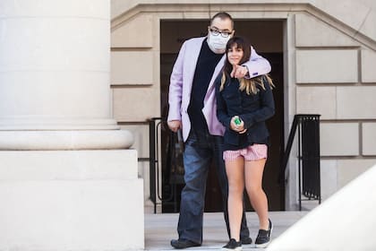 Lola sigue los pasos de su padre: en enero último, con apenas 10 años, escribió su primera nota y debutó como periodista