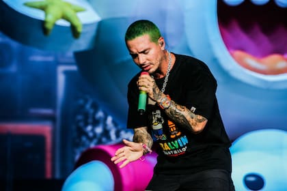 J Balvin y un show cargado de simbolismo