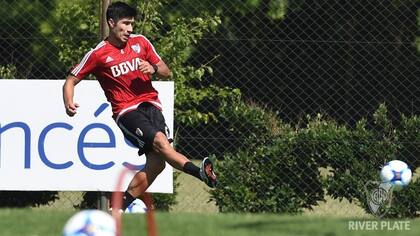 Lollo ya tiene el alta: se entrenó a la par de sus compañeros