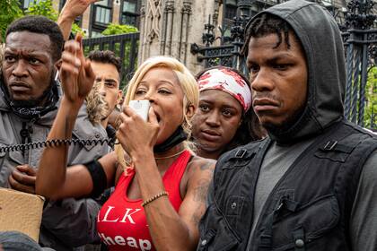 John Boyega en una protesta de junio de este año