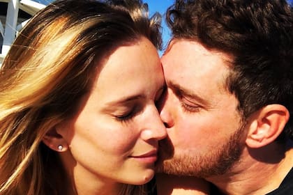 Luisana Lopilato y Michael Bublé cumplieron 10 años juntos y la pareja lo festejó con un romántico posteo en las redes sociales