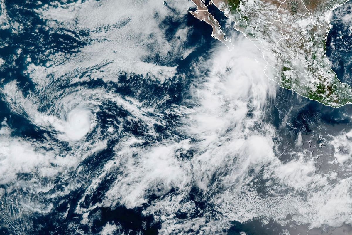 Lorena se convierte en huracán frente a la costa occidental de México, según el NHC