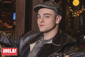 Lorenzo Machin empezó su carrera actoral a los 9 años, interpretando a su padre, Luis, en la película Milagro de otoño.