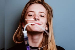 Loretta Harmes solo puede comer a través de un sistema total de nutrición parenteral