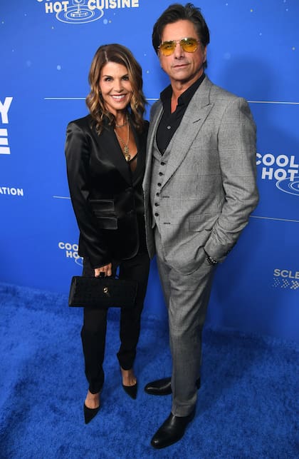 Lori Loughlin y John Stamos tuvieron una cita antes de protagonizar Full House y convertirse en una de las parejas más icónicas de la TV