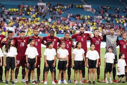 Los 11 titulares que disupuso el entrenador Rafael Dudamel en el empate frente a Ecuador