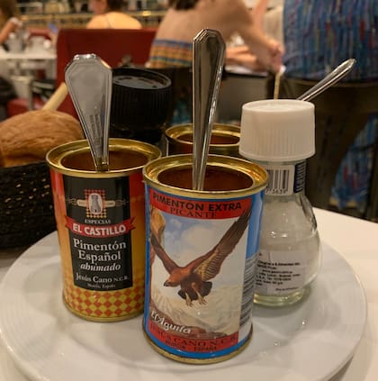 Los 3 pimentones en el clásico restaurante El Burladero