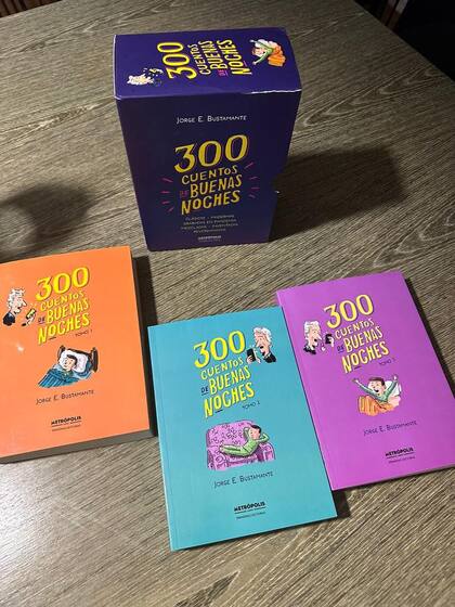 Los 3 tomos de "300 cuentos de buenas noches"