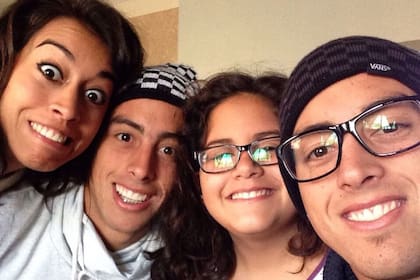 Los 4 hermanos Funes Mori: Martina (un año menor que los Melli), Ramiro, Serena y Rogelio
