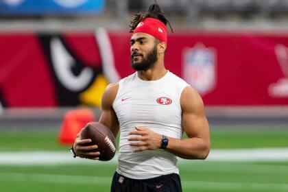 Los 49ers firman al linebacker All-Pro Fred Warner por tres años y 63 millones, según fuente de AP