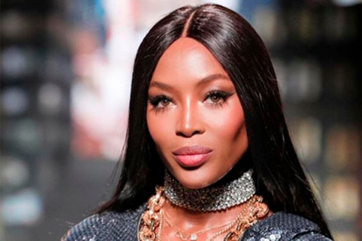 Los 50 años de Naomi Campbell, la reina de las pasarelas y de las controversias