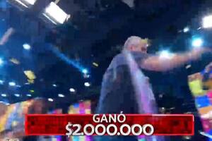 Los 8 escalones de los dos millones: ganó el premio y casi se cae de la emoción