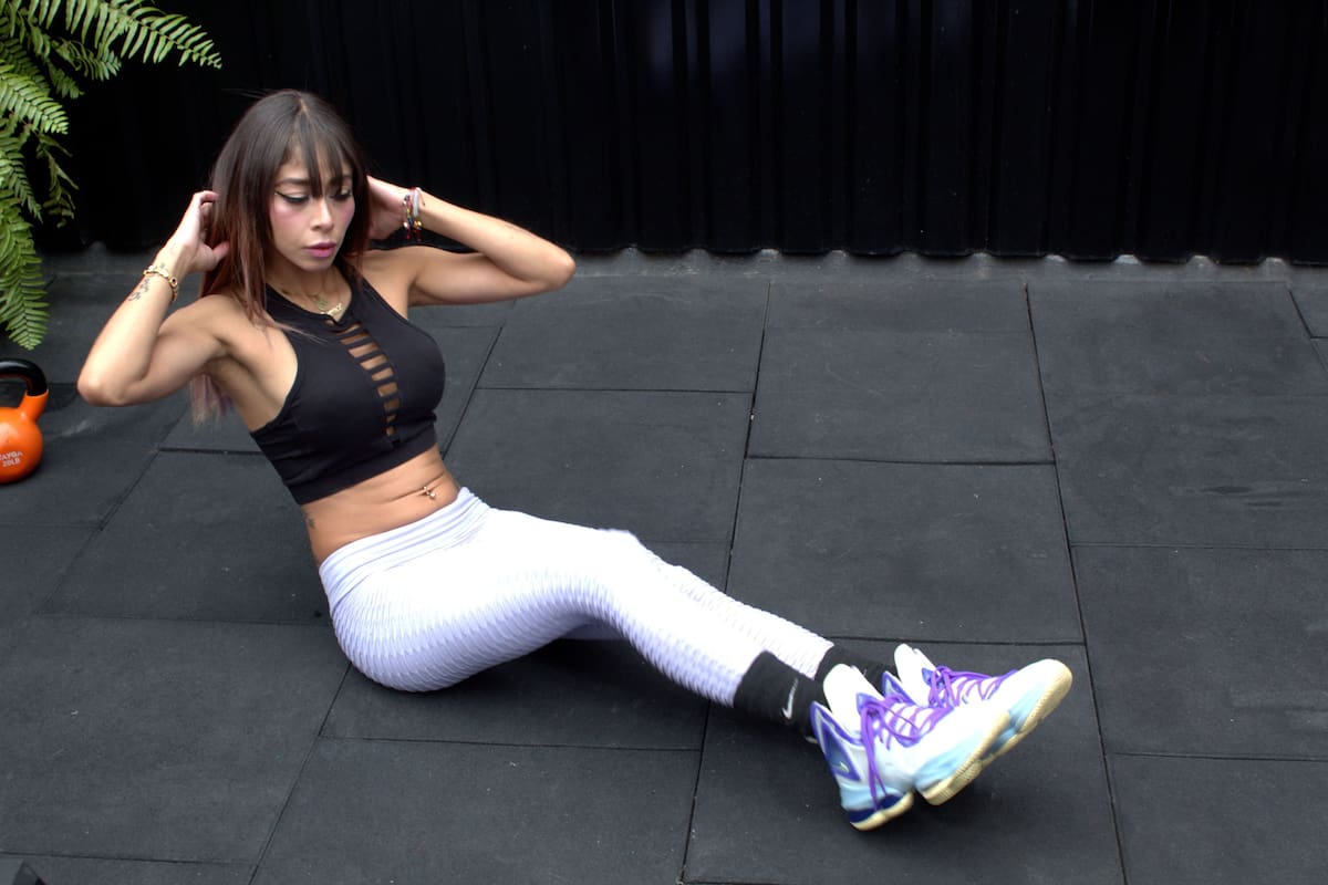 Los abdominales siempre deben ser un ejercicio complementario
