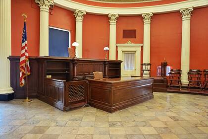Los abogados que usaron ChatGPT para un juicio deberán asistir a una audiencia para explicar por qué no deben ser sancionados