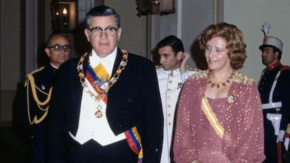 Los abuelos maternos de Miguel Uribe, el expresidente Julio Cesar Turbay Ayala y Nydia Quintero