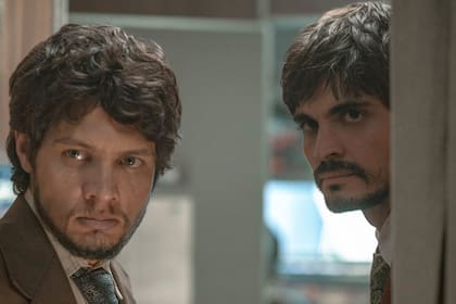 Valentín Villafañe y Alian Devetac, los actores argentinos protagonistas de Secuestro del vuelo 601