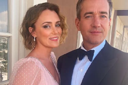 Los actores se conocieron rodando (Foto Instagram @misskeeleyhawes)