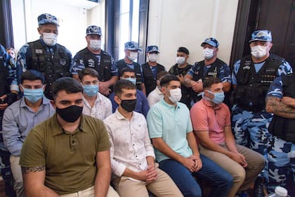 Los acusados de asesinar a Fernando Báez Sosa, en la primera audiencia del juicio