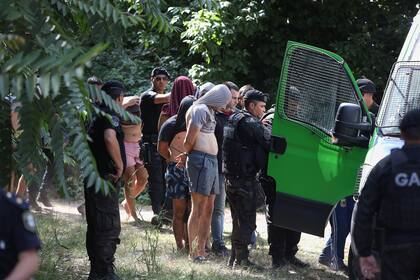 Los acusados por el asesinato de Fernando Báez Sosa, en el momento de su arresto, el 18 de enero pasado