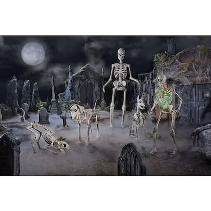 Los adornos terroríficos de Halloween forman parte de la tradición en EE.UU. (homedepot.com)