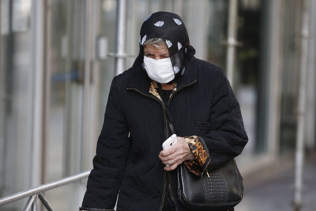 Los adultos mayores de 70 años ya no pueden circular sin permiso por la ciudad