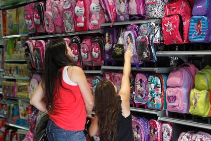 Los adultos se las ingenian para que los chicos no perciban el ajuste