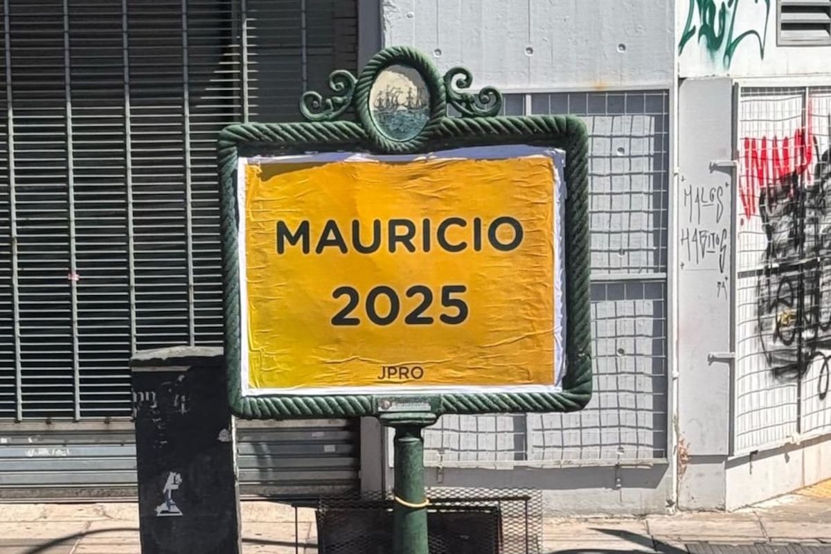 Los afiches que pegó la Juventud Pro en la ciudad de Buenos Aires para promover la candidatura de Macri