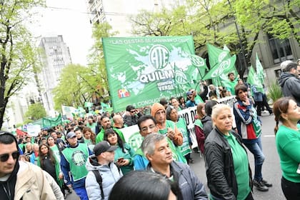 Los afiliados de ATE, en la movilización que complementó el paro de este miércoles