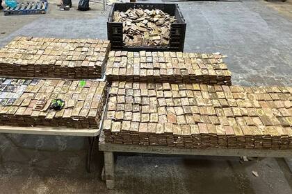 Los agentes confiscaron alrededor de 1 kilo de metanfetamina y 3,42 kilos de heroína (CBP)