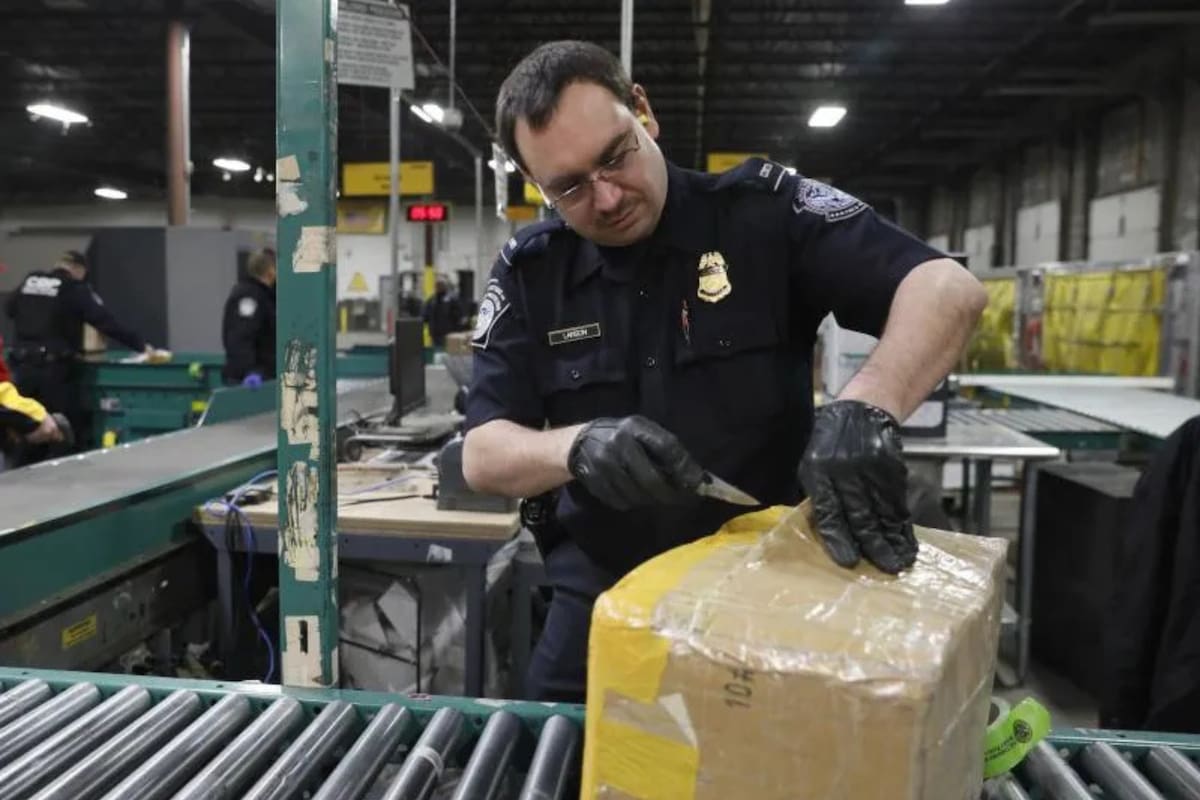 Los agentes de la CBP retuvieron la carga y enviaron muestras para análisis