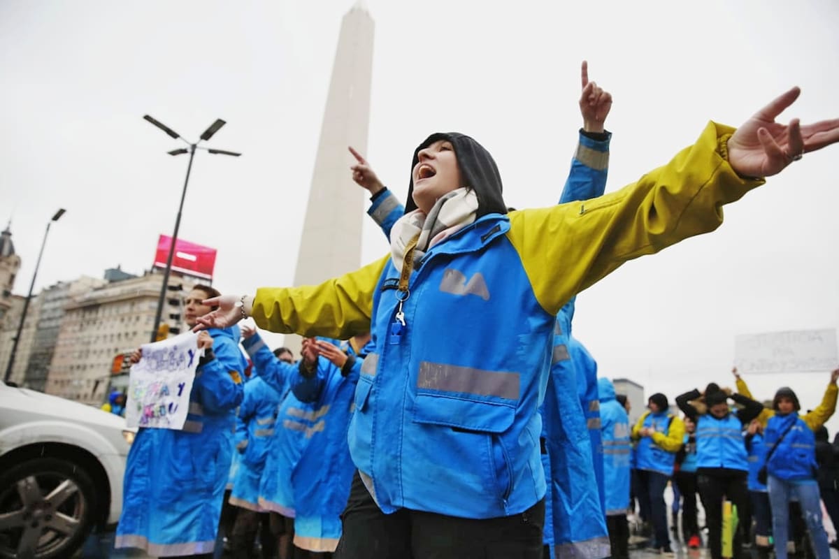 Los agentes de tránsito marchan para pedir justicia por Cinthia Choque y Santiago Siciliano