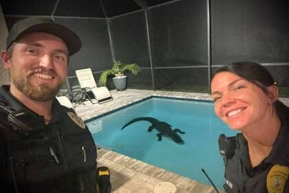 Los agentes del Departamento de Policía de New Smyrna Beach asistieron a la emergencia