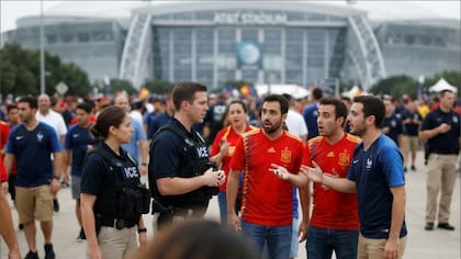 Los agentes del ICE participarán del dispositivo de seguridad desplegado esta tarde en Texas en el marco del partido entre España y Francia