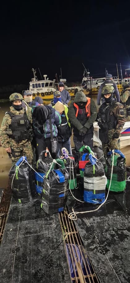 Los agentes incautaron 500 kilos de cocaína