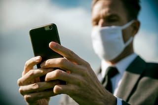 Coronavirus: la cámara del teléfono aprende a identificar rostros con barbijos