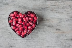 Los alimentos ricos en vitamina C, como la granada, combaten la gripe