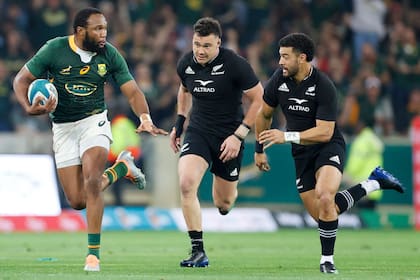 Los All Blacks y los Springboks, las dos grandes potencias del rugby internacional, se enfrentan este sábado en la final del Mundial