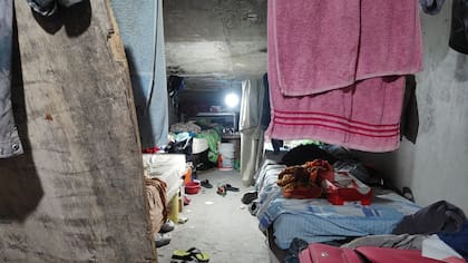Los allanamientos tuvieron lugar en el complejo inmobiliario Delta Center y la Justicia ahora busca a un cuarto sospechoso, quien se encuentra prófugo