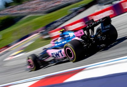 Los Alpine cambiaron las baterías; mientras, esperan avances en la unidad de combustión interna por parte de su proveedor Mercedes.