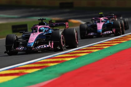 Los Alpine de Pierre Gasly y Franco Colapinto estuvieron muy cerca en Spa-Francorchamps a lo largo de la carrera; se impuso el argentino