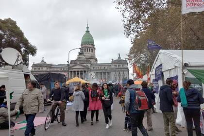 Los alrededores del Congreso durante el debate