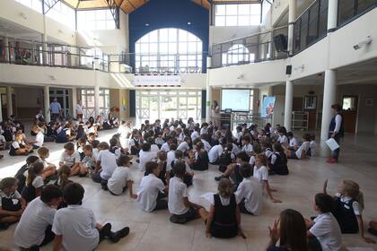 Los alumnos del colegio Michael Ham, en jornada KiVa