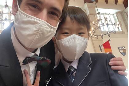 “Los alumnos en Japón a primera vista son menos afectuosos que en Argentina. Pero en realidad creo que se trata de que existe una diferencia más marcada entre el profesor y el alumno".