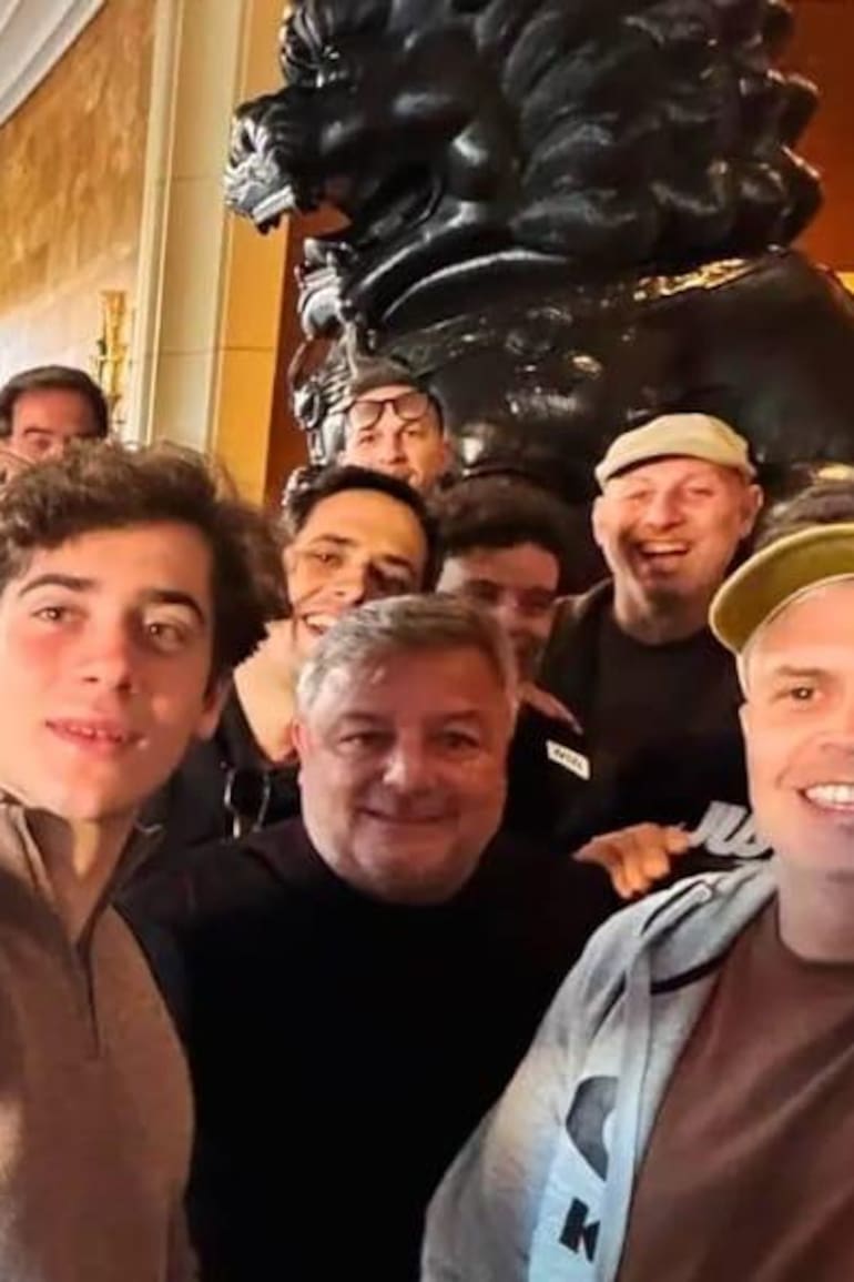 Los amigos de Aníbal, el padre de Colapinto, ya tienen su peña para encontrarse a ver los partidos